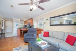 2BR Lake Escape Near SDC & TR Lake - Image 2