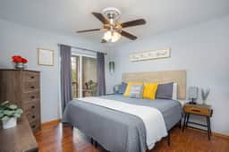 2BR Lake Escape Near SDC & TR Lake - Image 3