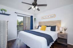 2BR Lake Retreat at Pebble Beach + Deck - Image 4