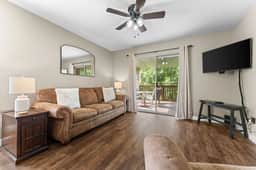 New Listing | 2BR Lake Escape by SDC & TR Lake - Image 2