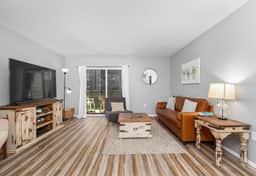 Winter Special | Gorgeous 3BR, No Stairs, Sleeps 11 - Image 2