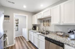 Winter Special | Gorgeous 3BR, No Stairs, Sleeps 11 - Image 5