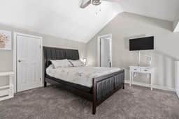 2BR Lakeview Condo | Private Deck | Near Marina - Image 4