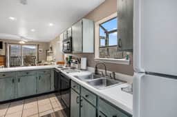 2BR Lake View Condo by SDC | No Stairs - Image 4