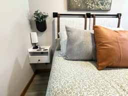 Studio Near SDC | Step-Free + Shuttle + Pool Open - Image 5
