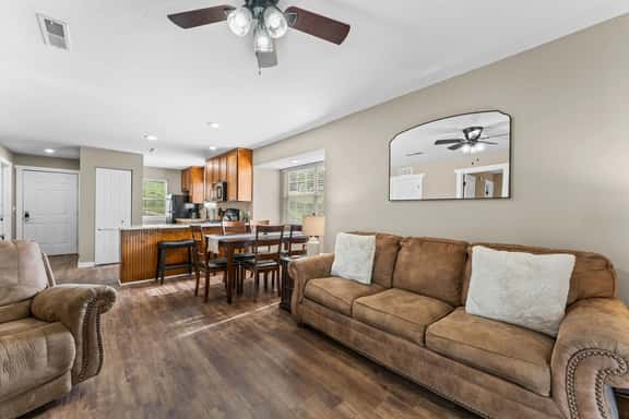 New Listing | 2BR Lake Escape by SDC & TR Lake - Image 1