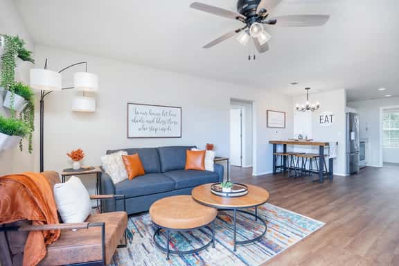 6BR | 2 Condos w/ Mountain Views - Image 1