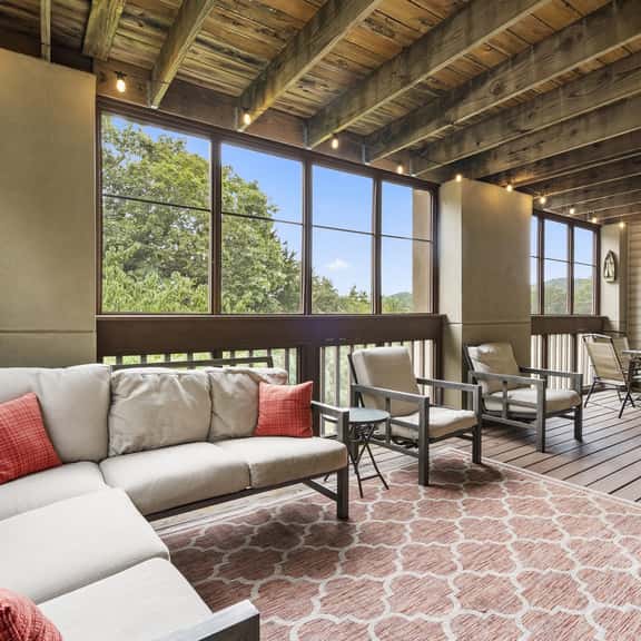 4BR | 2 Condos | 2 Decks | 2 Kitchens - Image 1