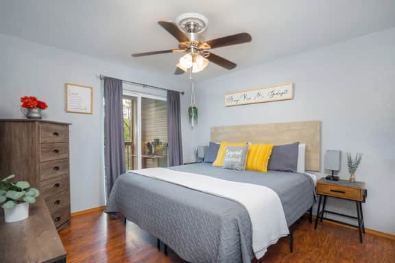 2BR Lake Escape Near SDC & TR Lake - Image 3