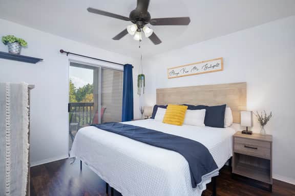 2BR Lake Retreat at Pebble Beach + Deck - Image 4