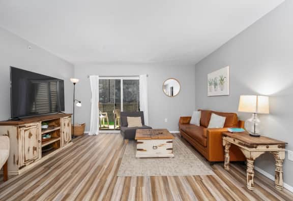 Winter Special | Gorgeous 3BR, No Stairs, Sleeps 11 - Image 2