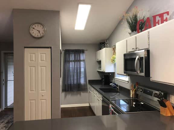 4BR Sister Condos | Sleeps 12 | Lake View - Image 5