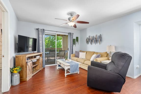 Sleeps 16 | 2 Condos by SDC & Lake - Image 1