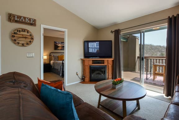 4BR Sister Condos | Sleeps 12 | Lake View - Image 1