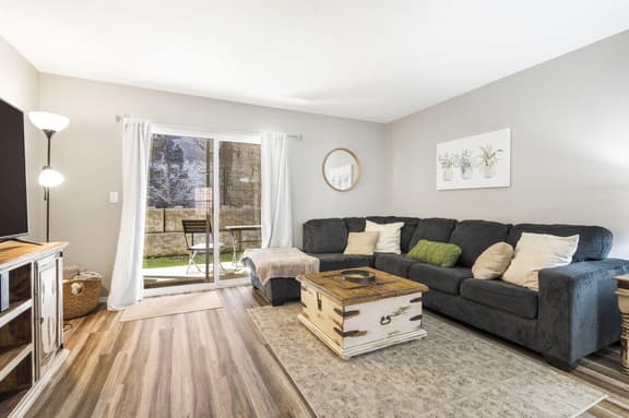 Winter Special | 6BR, 2 Condos, Sleeps 22 - Image 1